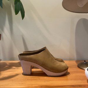 Bryr Clogs Chloe Fennel size 7